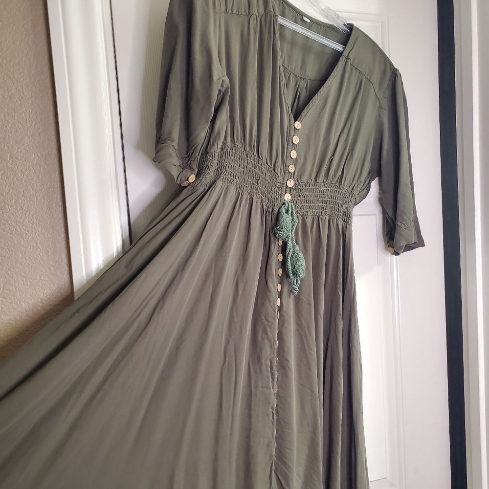 Ladies boho casual army green dress large
